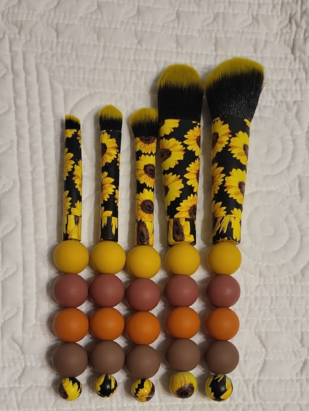 Handcafted Beaded Make Up Brush Set With Gift Box & Tag - NIP BUYERS CHOICE - Picture 3 of 7